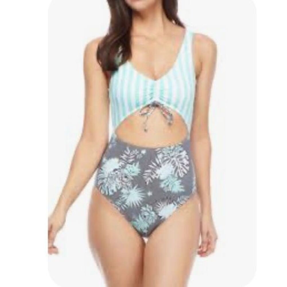 NWT island soul women’s one piece cut out swimsuit small